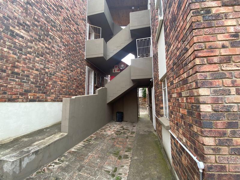 To Let 1 Bedroom Property for Rent in Grahamstown Central Eastern Cape